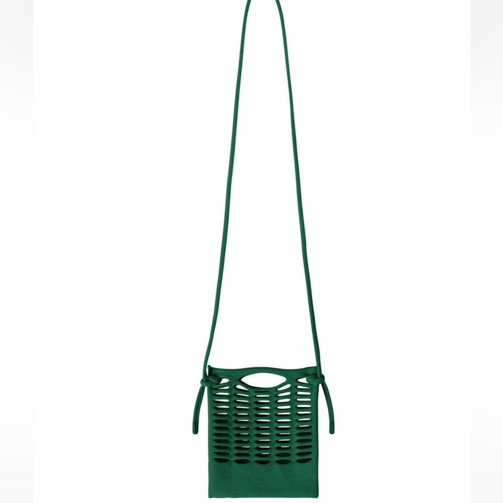 GOOD GOODS ISSEY MIYAKE